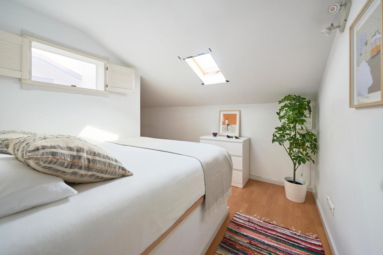 Bright Apt W Balcony, Ac, Parking, By Timecooler Lisboa Eksteriør billede