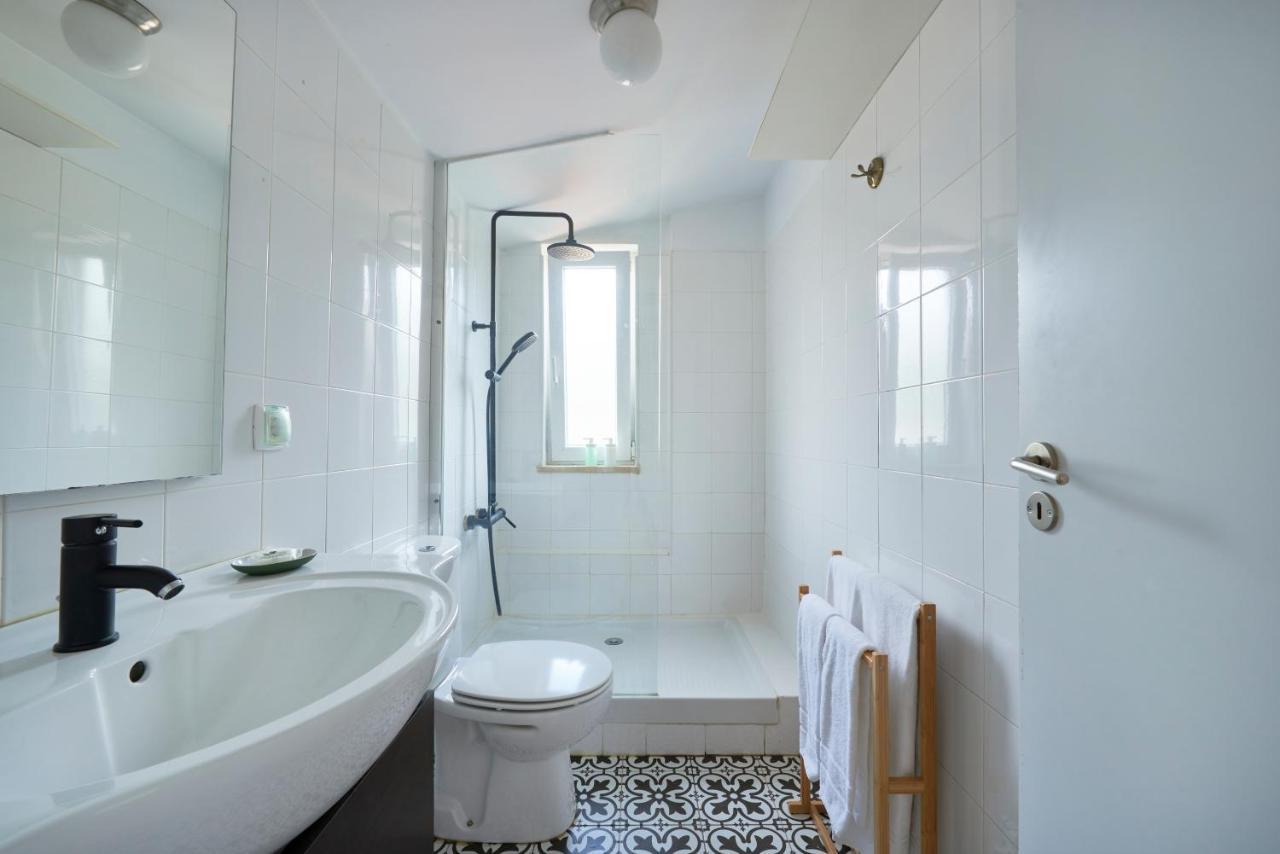 Bright Apt W Balcony, Ac, Parking, By Timecooler Lisboa Eksteriør billede