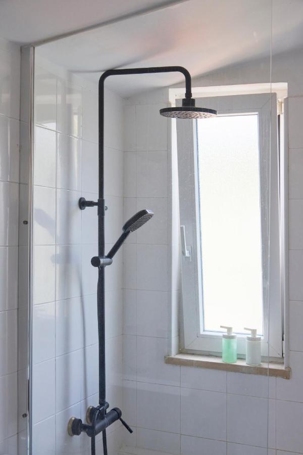 Bright Apt W Balcony, Ac, Parking, By Timecooler Lisboa Eksteriør billede