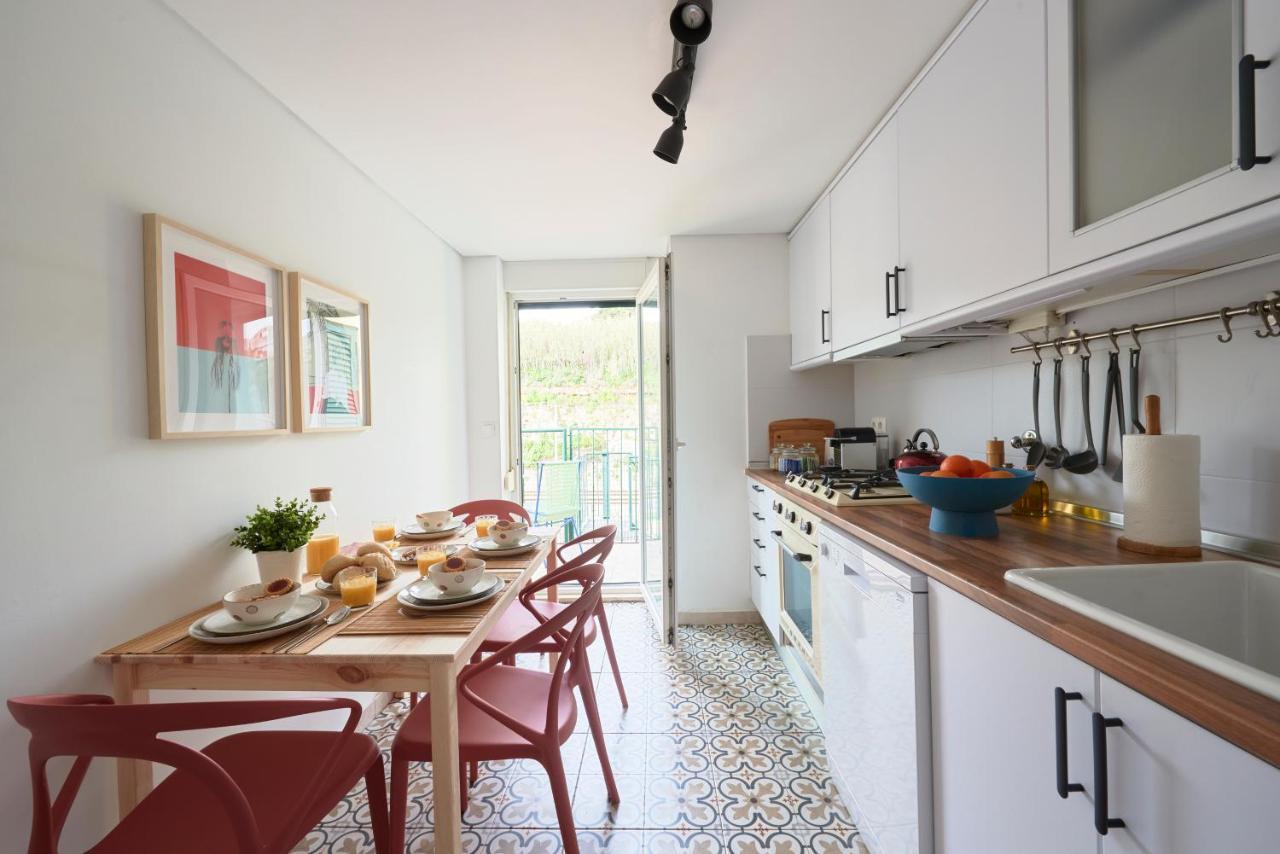 Bright Apt W Balcony, Ac, Parking, By Timecooler Lisboa Eksteriør billede